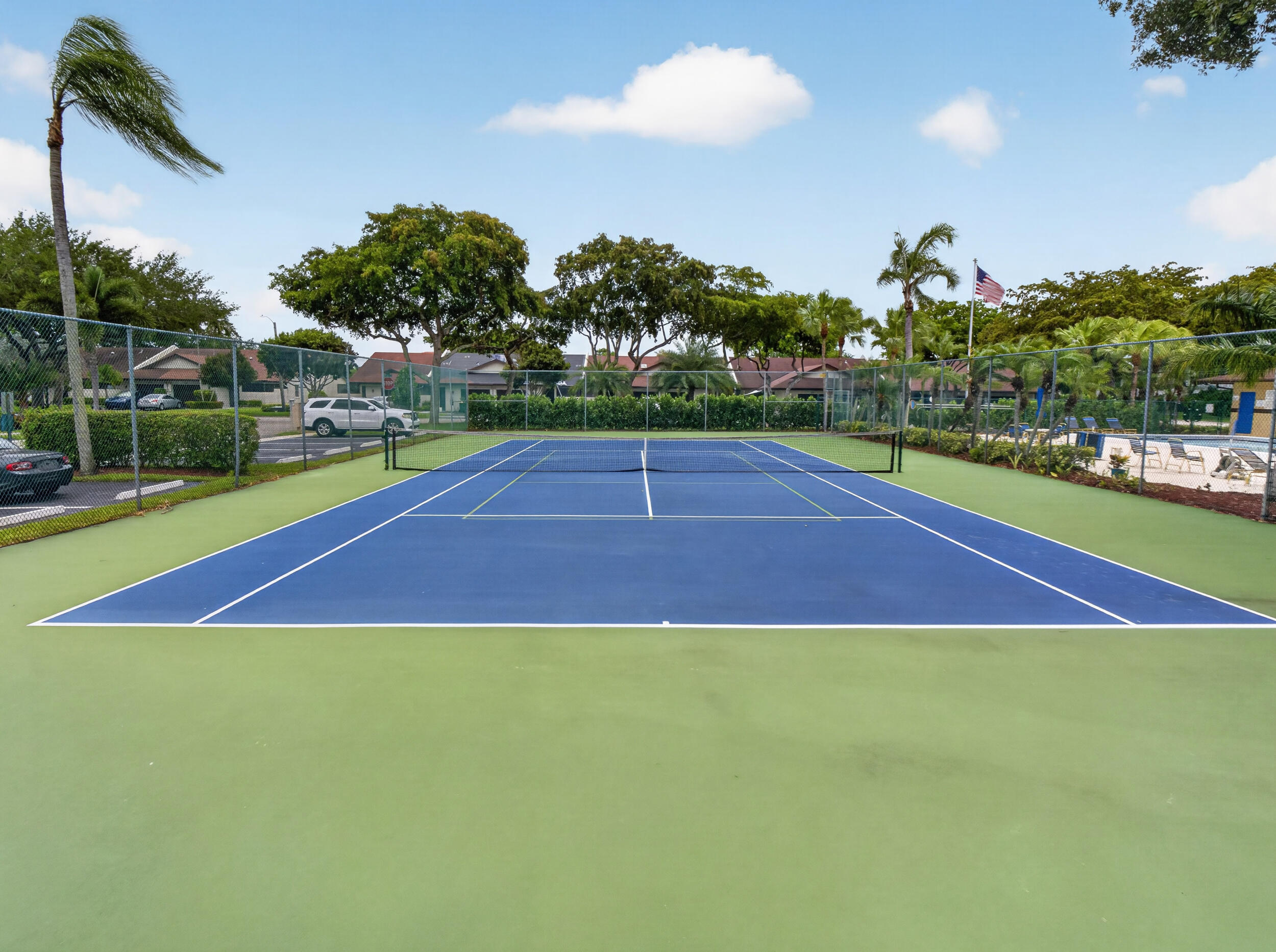 LANDINGS ON CYPRESS GREENS - Residential