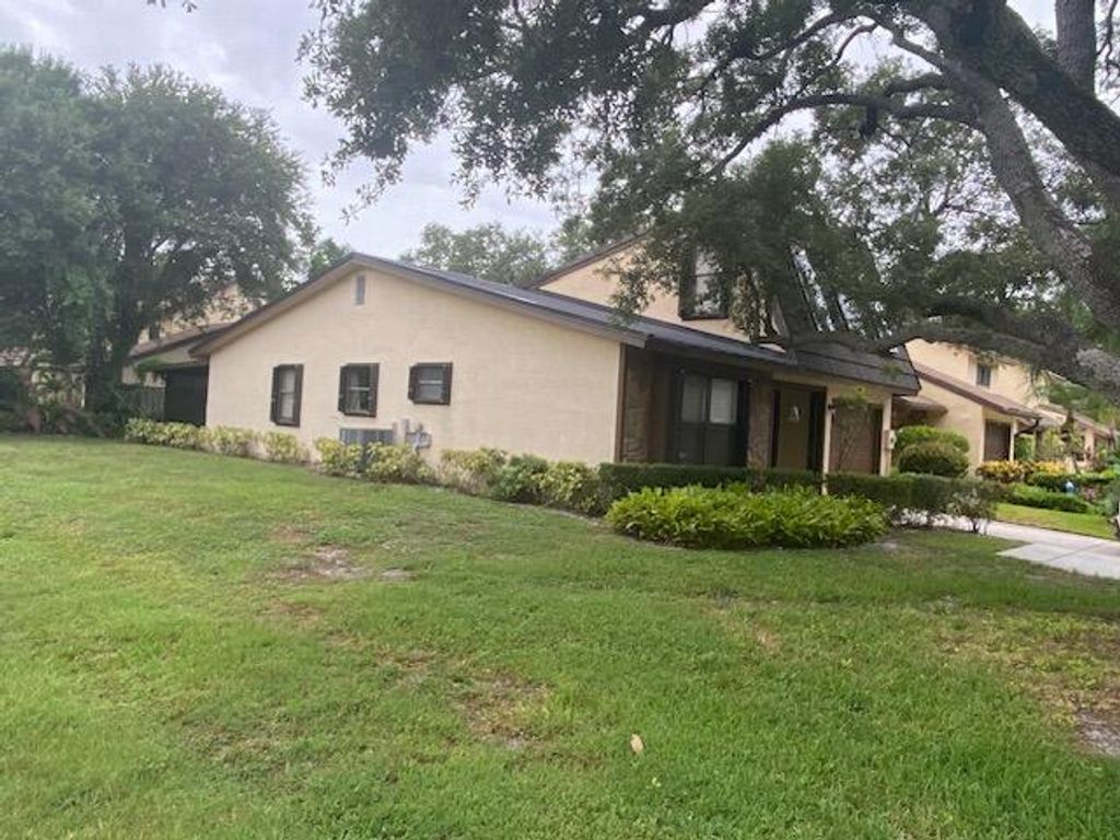 Photo of 1082 Raintree Lane, Palm Beach Gardens, FL 33410 (MLS # R11000906)