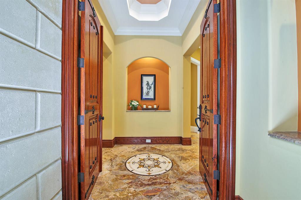 LEXINGTON OF SHERBROOKE - Residential