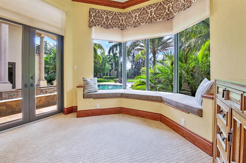 LEXINGTON OF SHERBROOKE - Residential