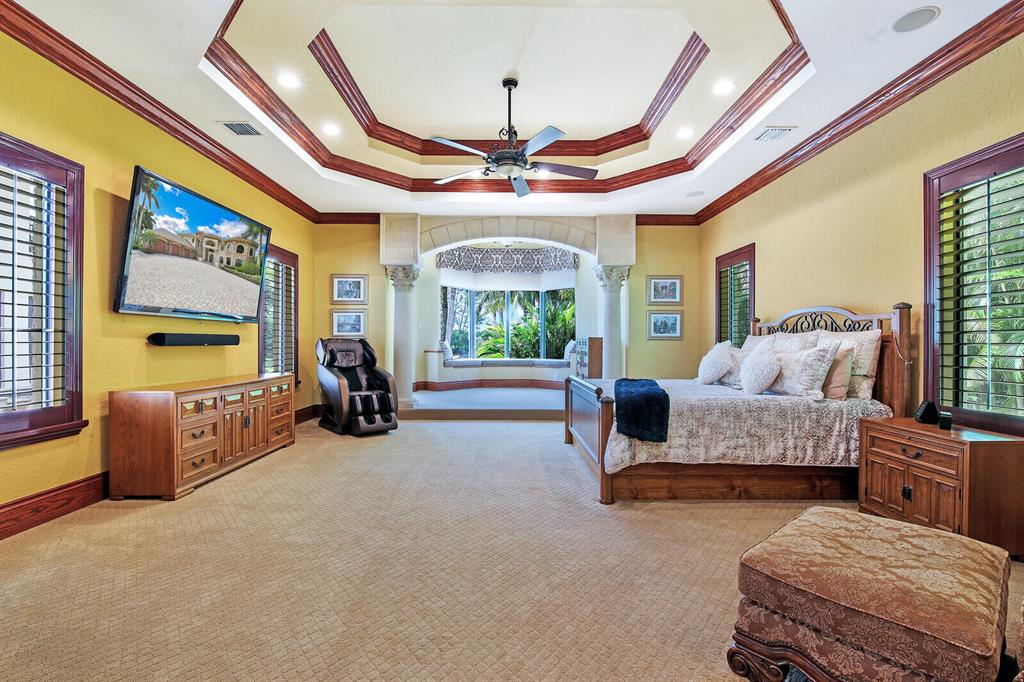 LEXINGTON OF SHERBROOKE - Residential