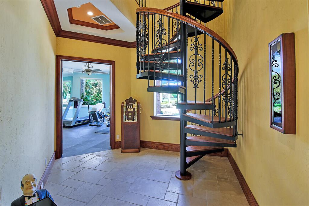 LEXINGTON OF SHERBROOKE - Residential