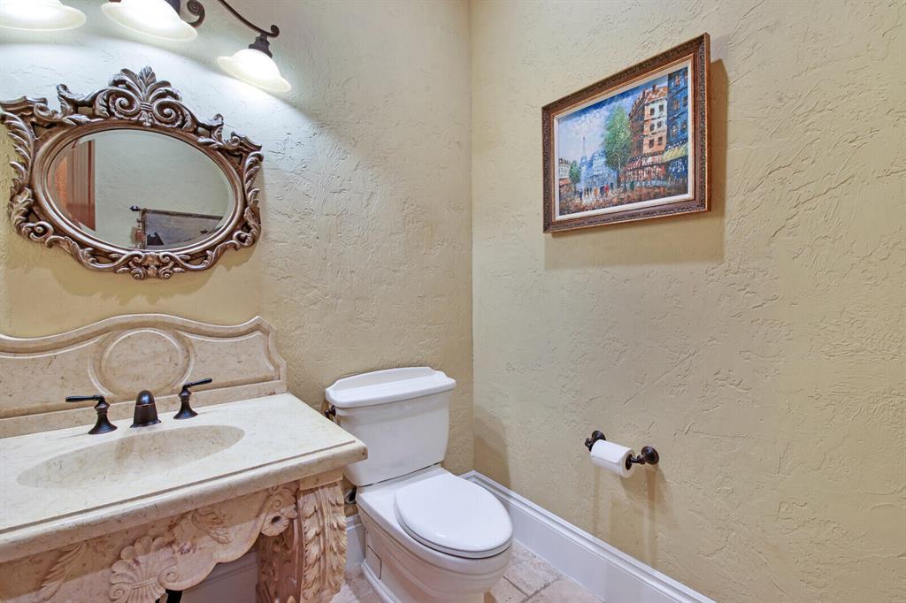 LEXINGTON OF SHERBROOKE - Residential