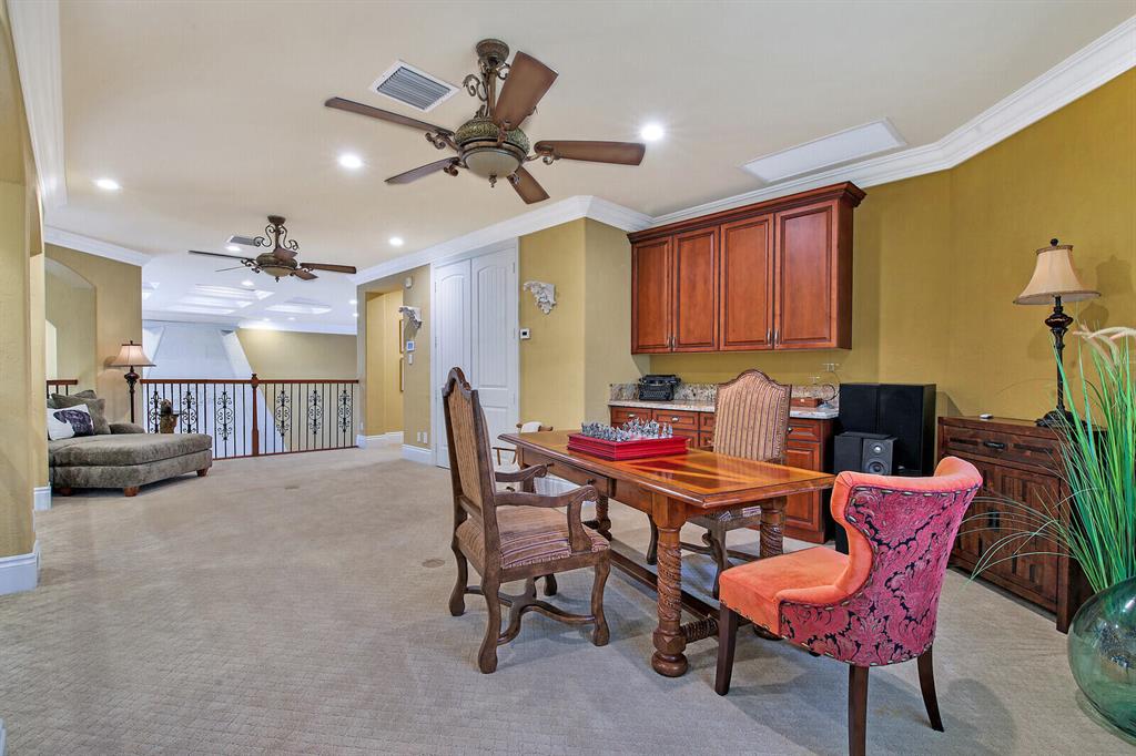 LEXINGTON OF SHERBROOKE - Residential