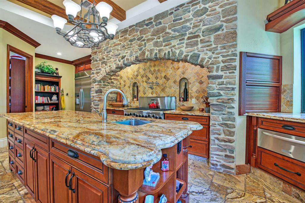 LEXINGTON OF SHERBROOKE - Residential