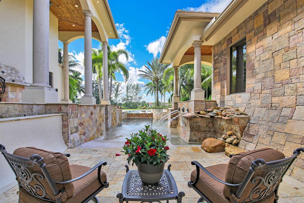 LEXINGTON OF SHERBROOKE - Residential