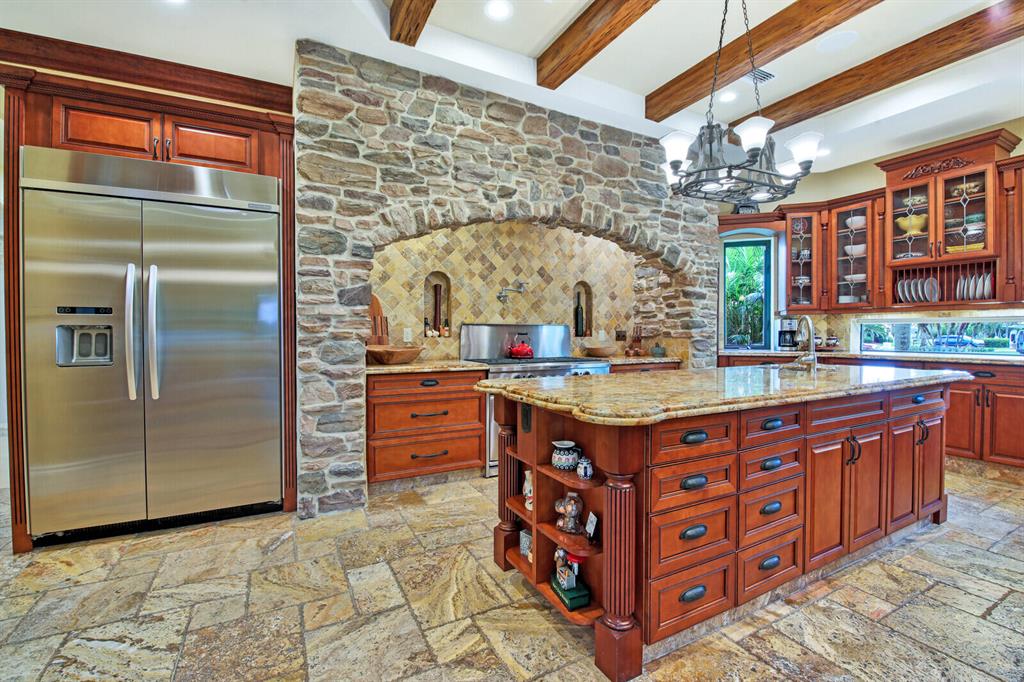 LEXINGTON OF SHERBROOKE - Residential