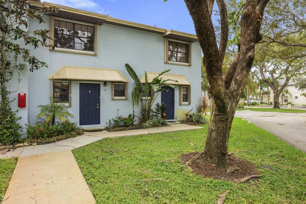 Photo of 406 N Cypress Drive #2, Tequesta, FL 33469 (MLS # R11141963)