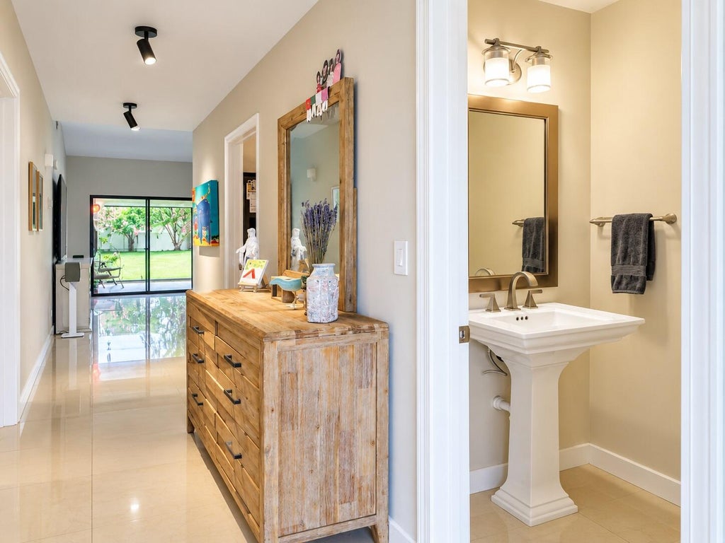 Photo of 11894 Donlin Drive, Wellington, FL 33414 (MLS # B26092142)