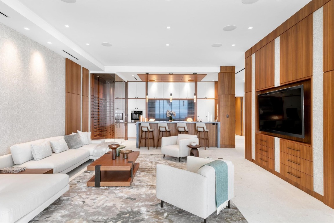 Lauderdale Beach 4-2 B - Residential