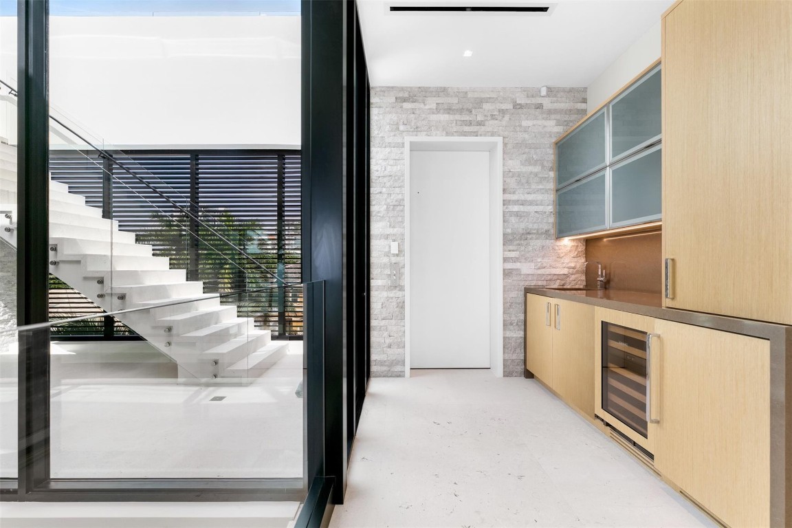 Lauderdale Beach 4-2 B - Residential