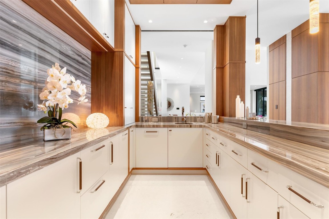 Lauderdale Beach 4-2 B - Residential