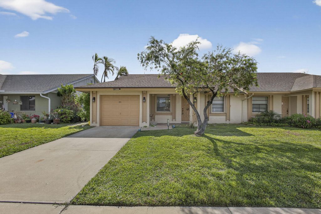 Photo of 11925 Suellen Circle, Wellington, FL 33414 (MLS # B26005291)