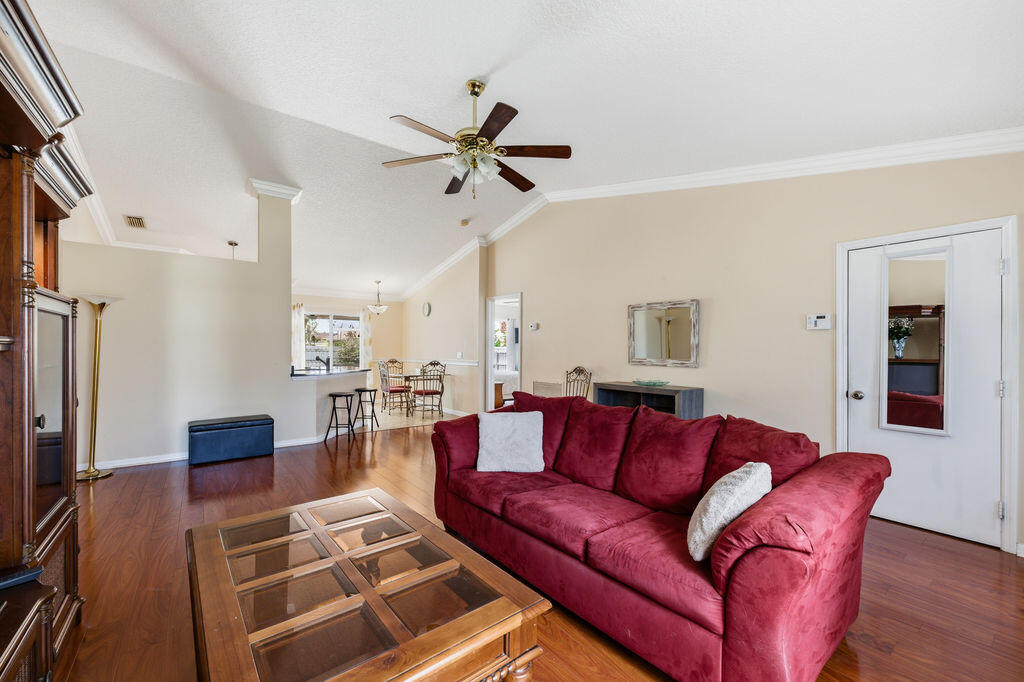 PORT ST LUCIE SECTION 40 - Residential Lease