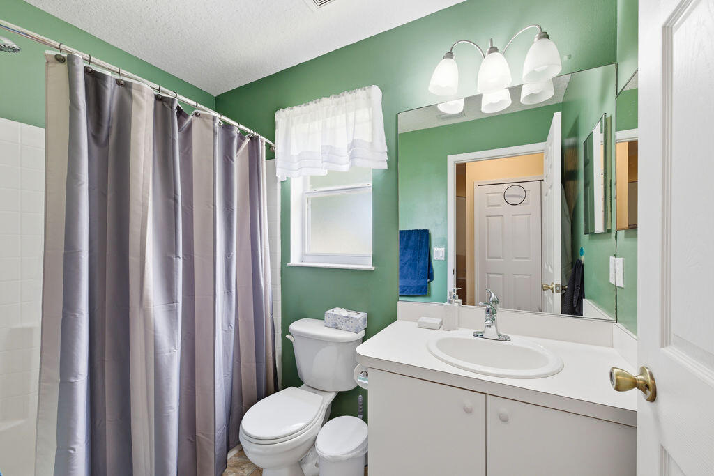 PORT ST LUCIE SECTION 40 - Residential Lease