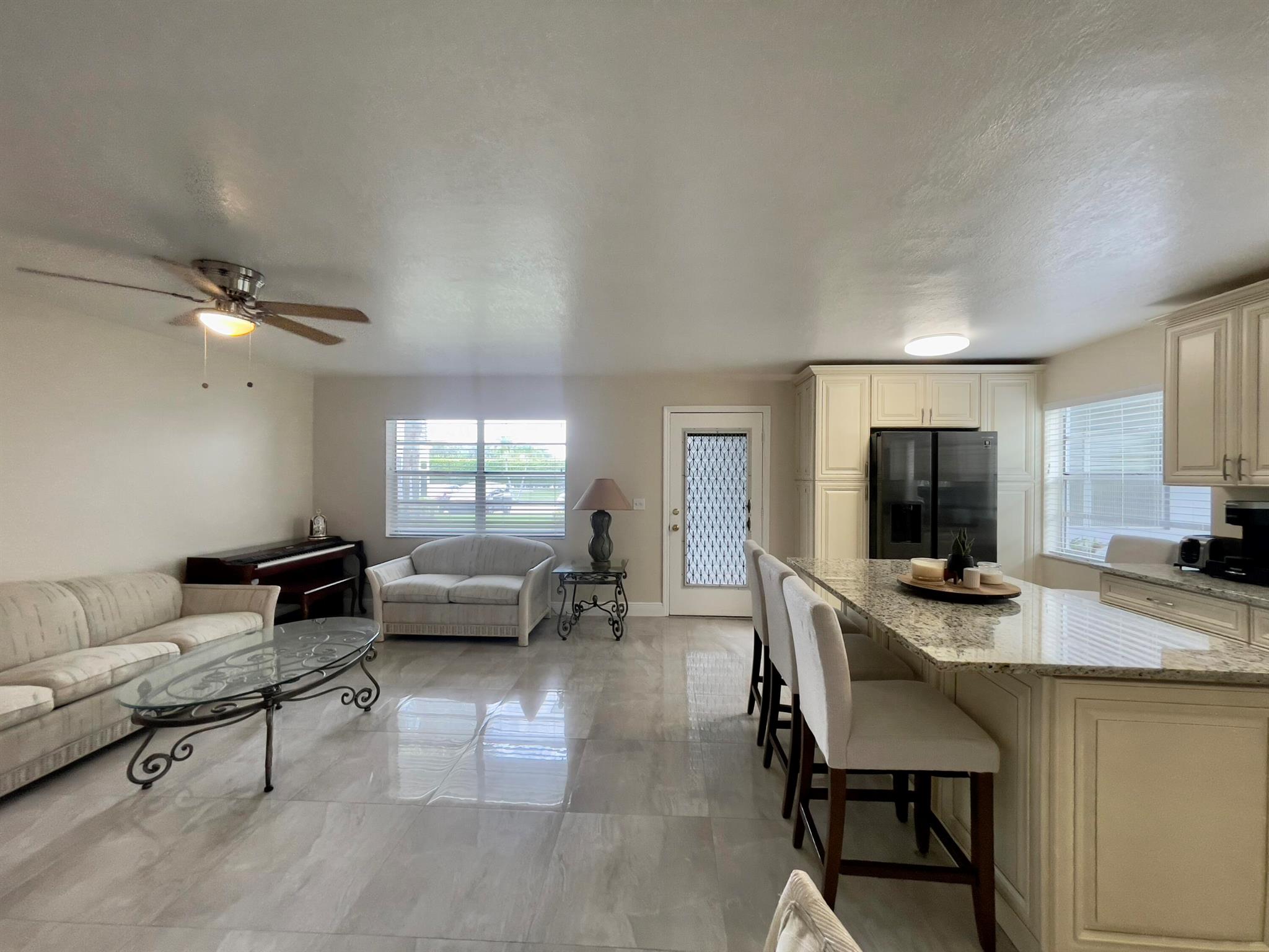 KINGS POINT FLANDERS COND - Residential Lease