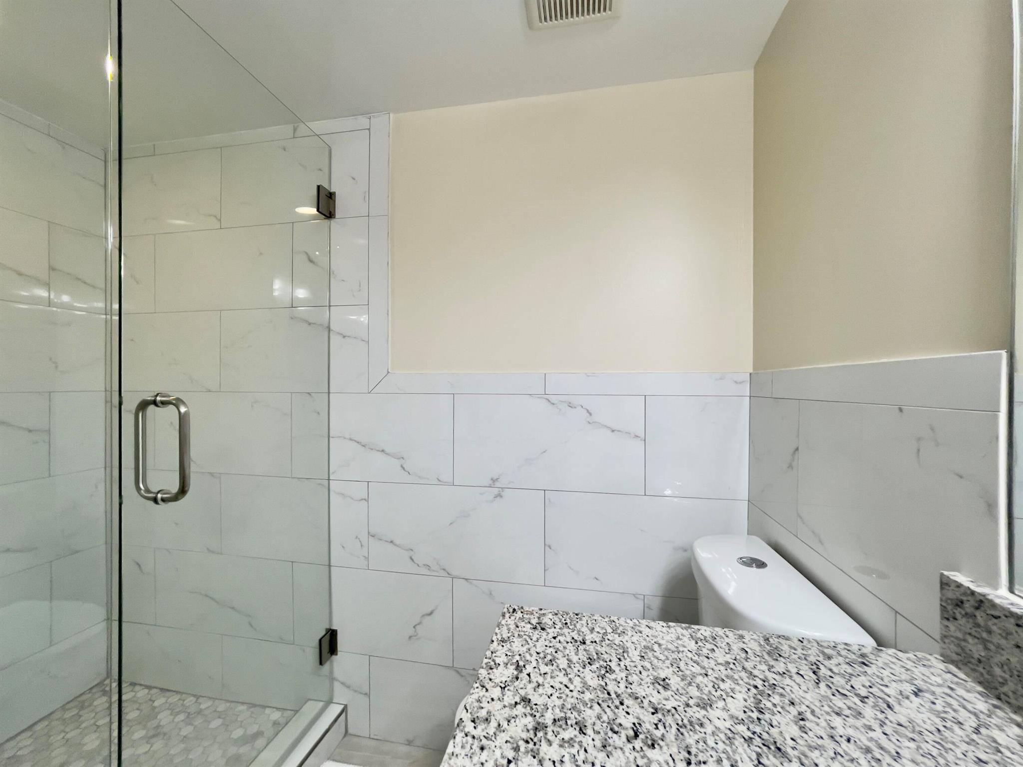 KINGS POINT FLANDERS COND - Residential Lease