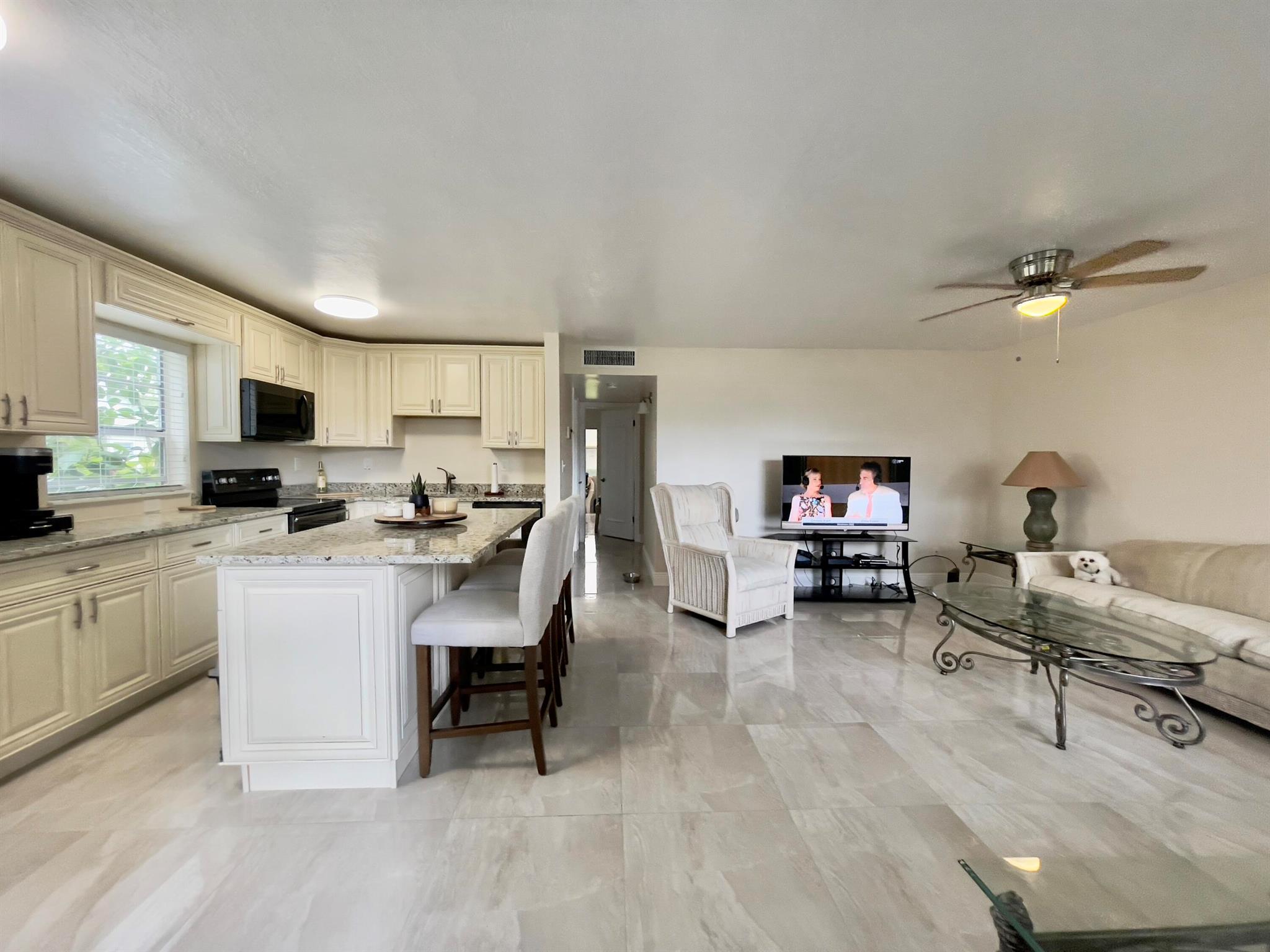 KINGS POINT FLANDERS COND - Residential Lease