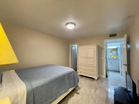 KINGS POINT FLANDERS COND - Residential Lease