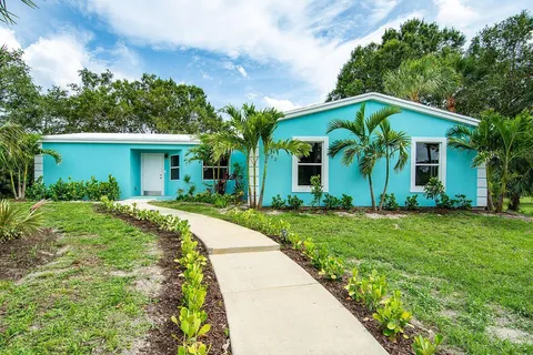 7492 SW 40th Terrace, Palm City, FL MLS: R11078436
