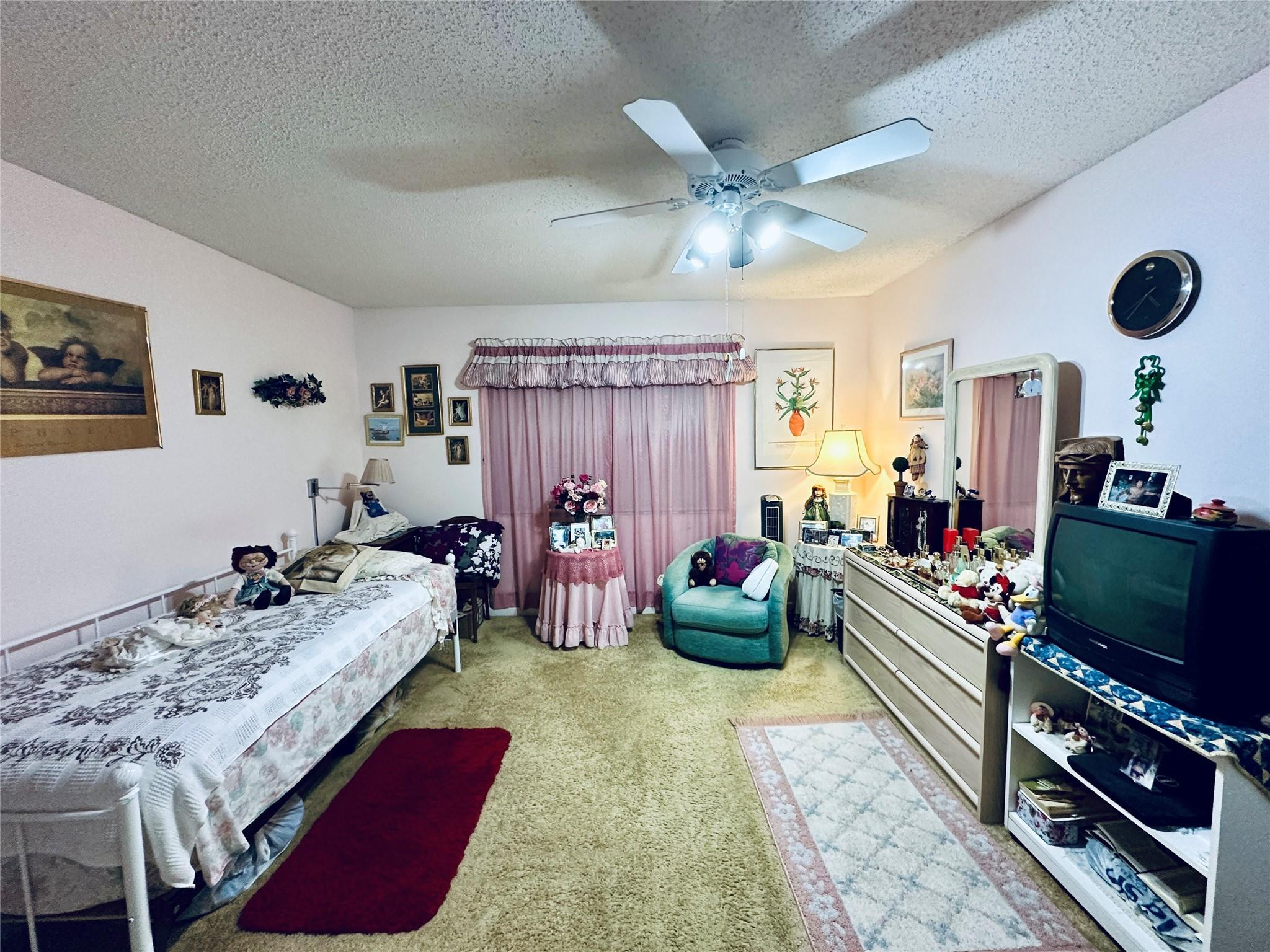 LAKES OF CARRIAGE HILLS - Residential