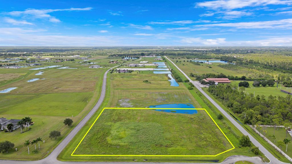 Photo of 2655 SW Stoneybrook Way, Palm City, FL 34990 (MLS # R11024010)