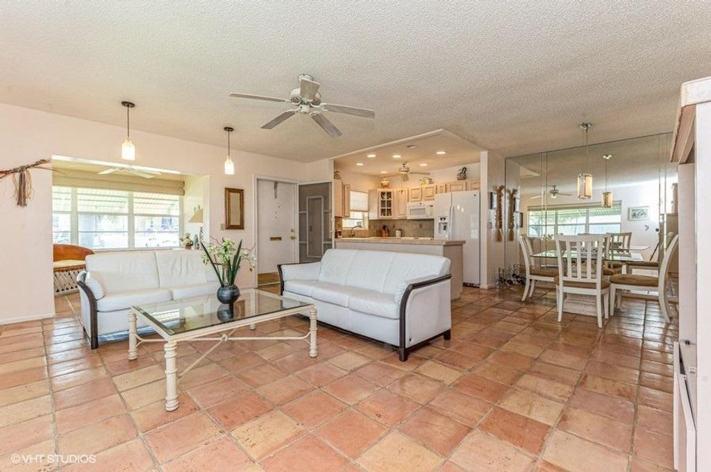 Photo of 3301 Loren Road #D, Boynton Beach, FL 33435 (MLS # R10708532)