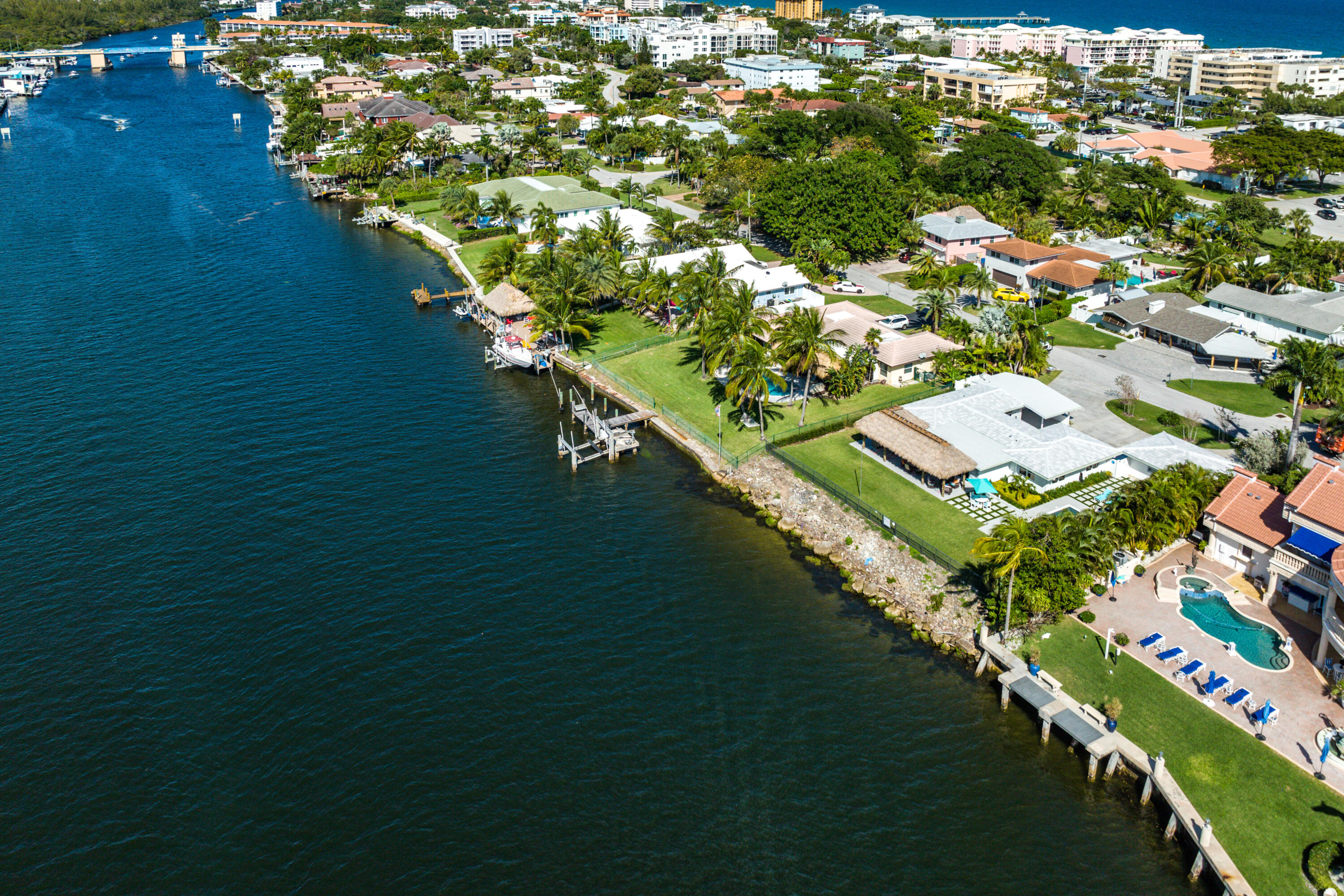 PIRATES COVE - Residential