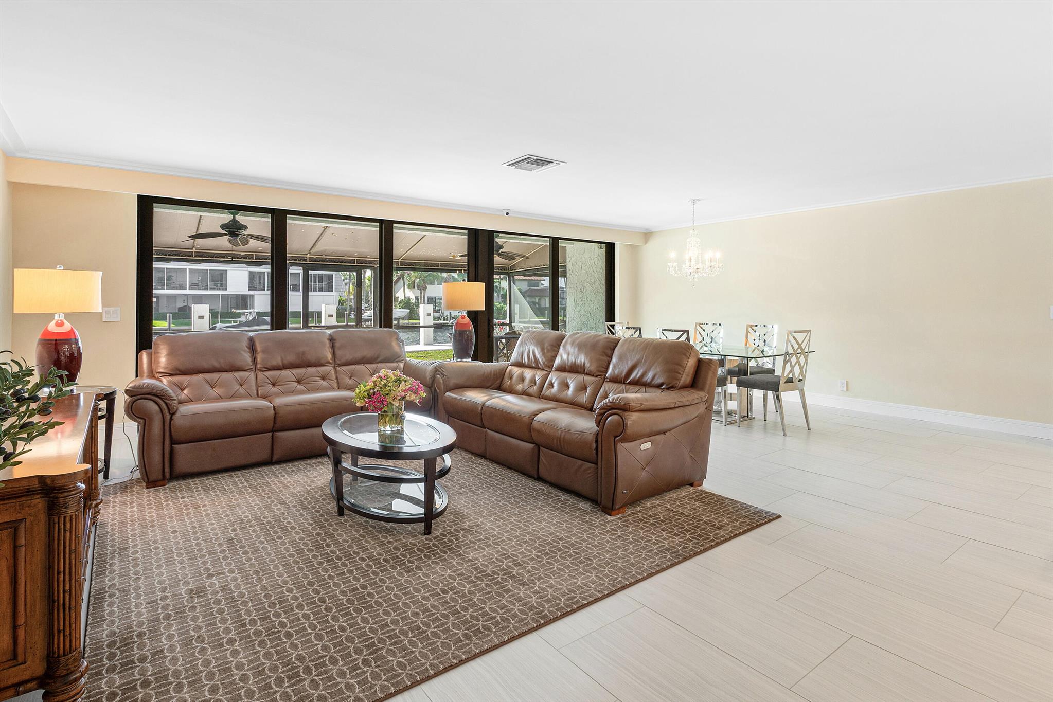 YACHTSMANS COVE TOWNHOUSE - Residential