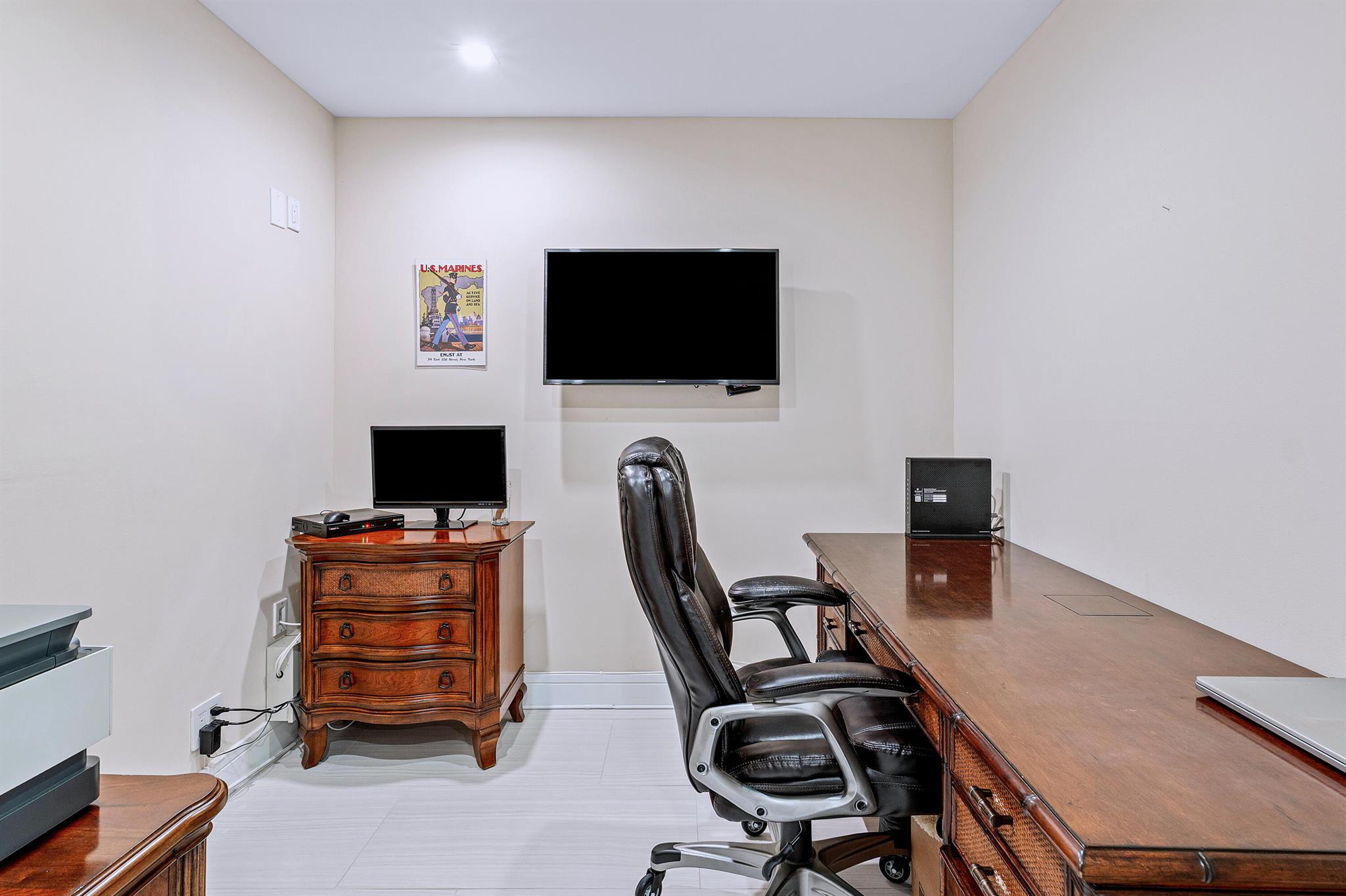 YACHTSMANS COVE TOWNHOUSE - Residential