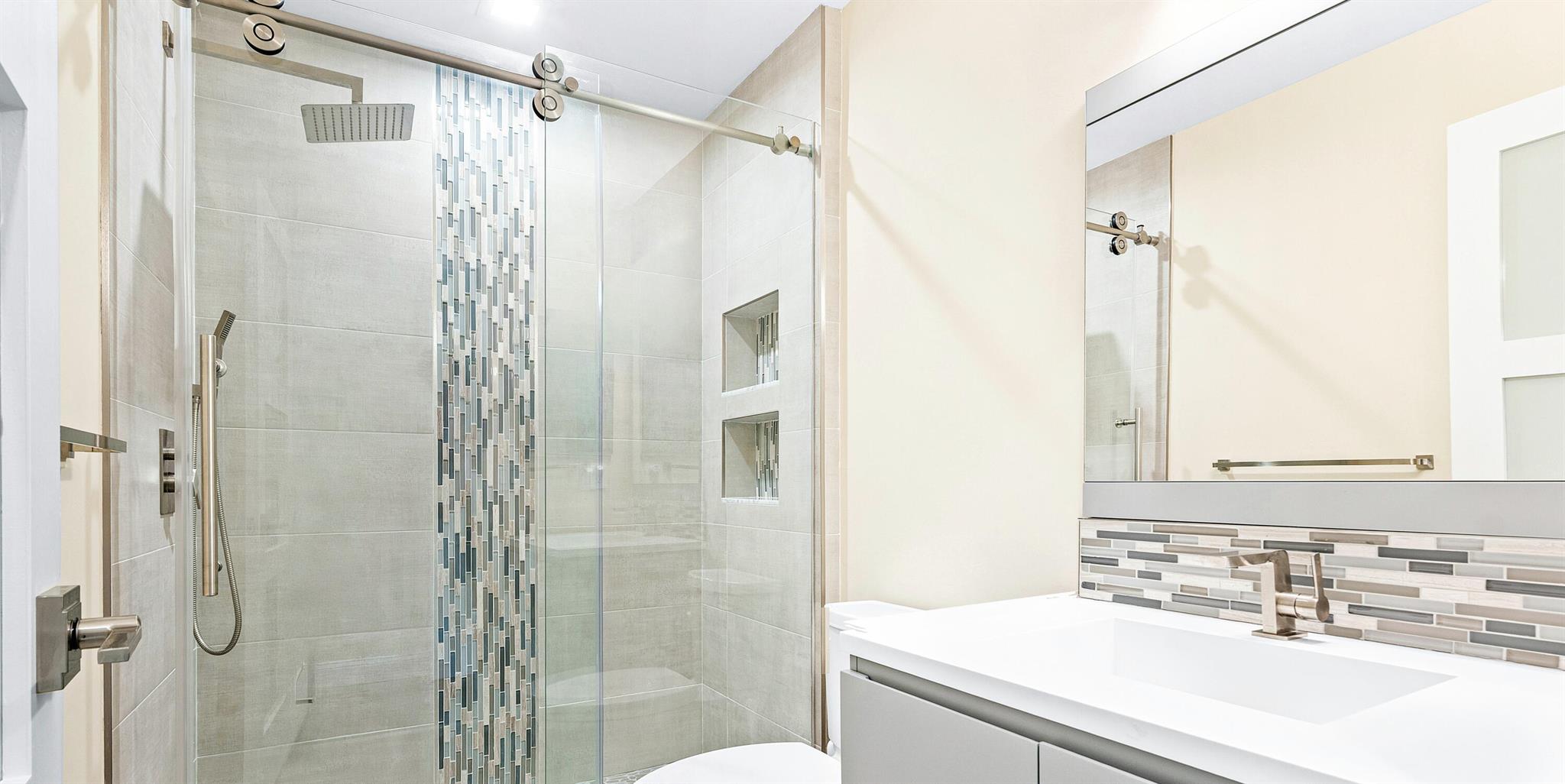 YACHTSMANS COVE TOWNHOUSE - Residential