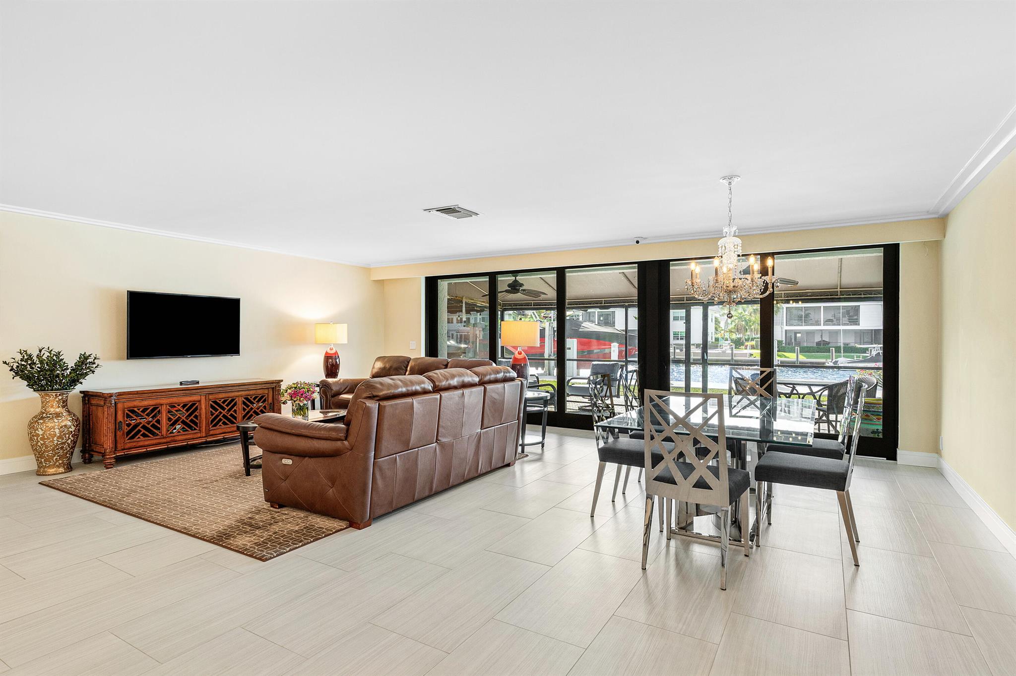 YACHTSMANS COVE TOWNHOUSE - Residential