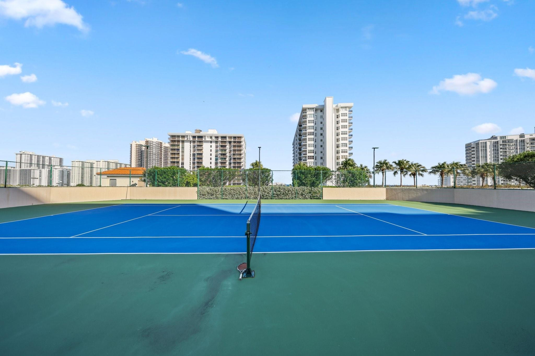 The Tides at Bridgeside S - Residential