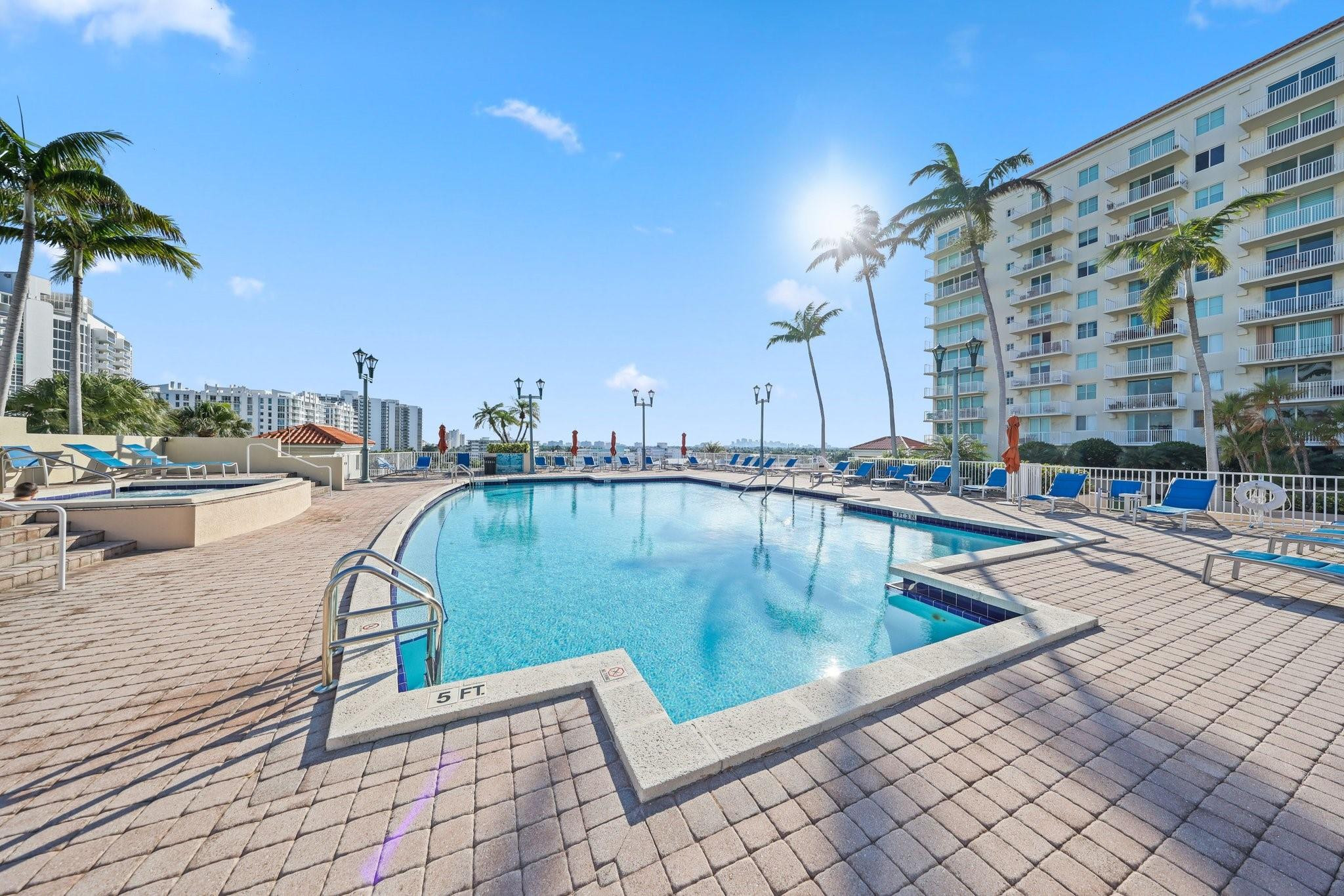 The Tides at Bridgeside S - Residential