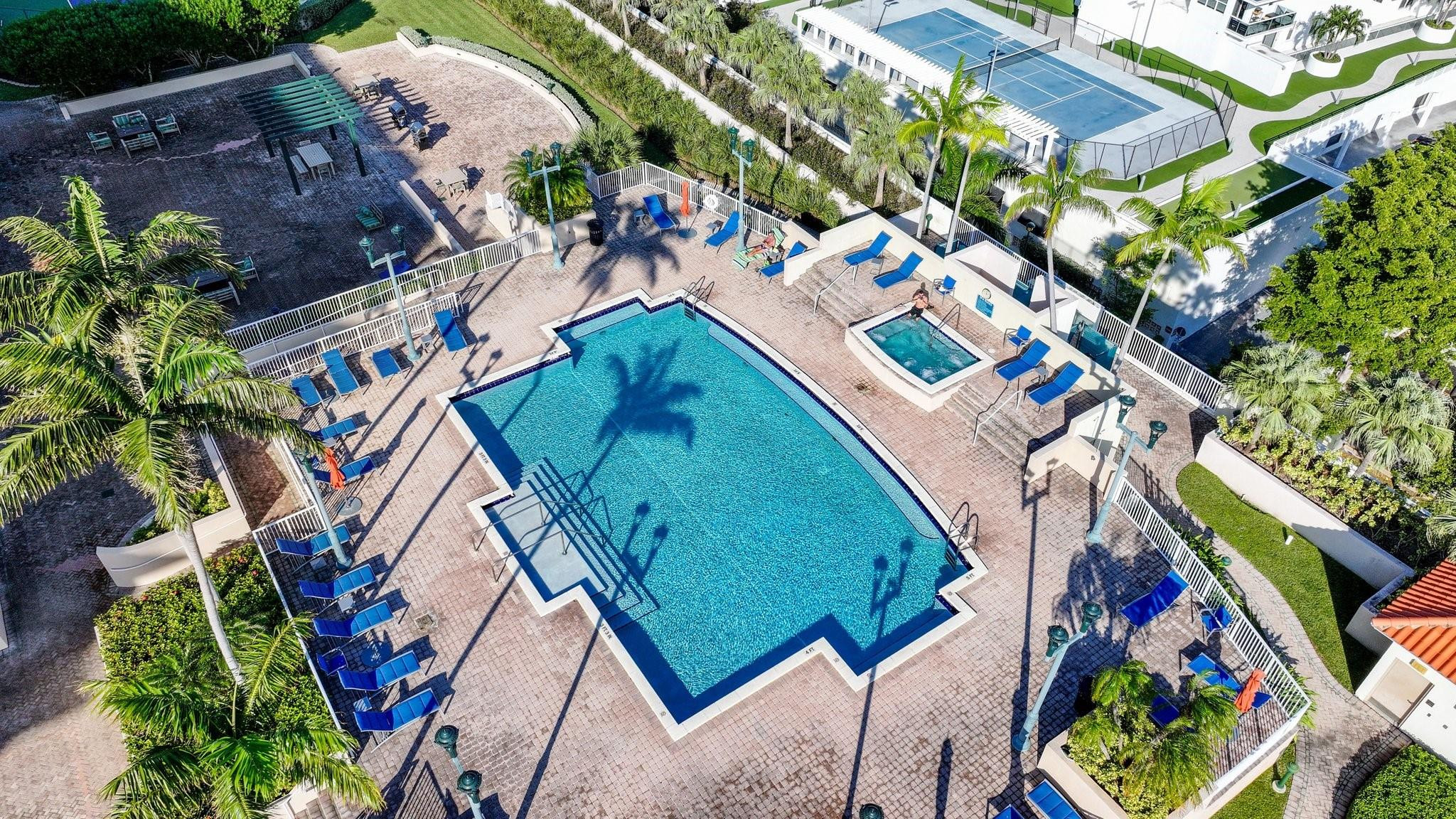 The Tides at Bridgeside S - Residential