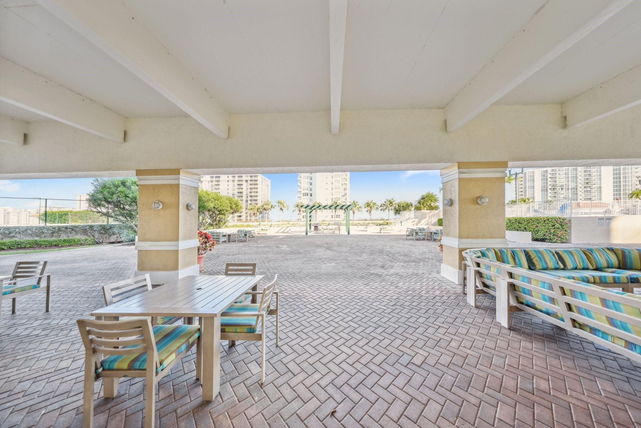 The Tides at Bridgeside S - Residential