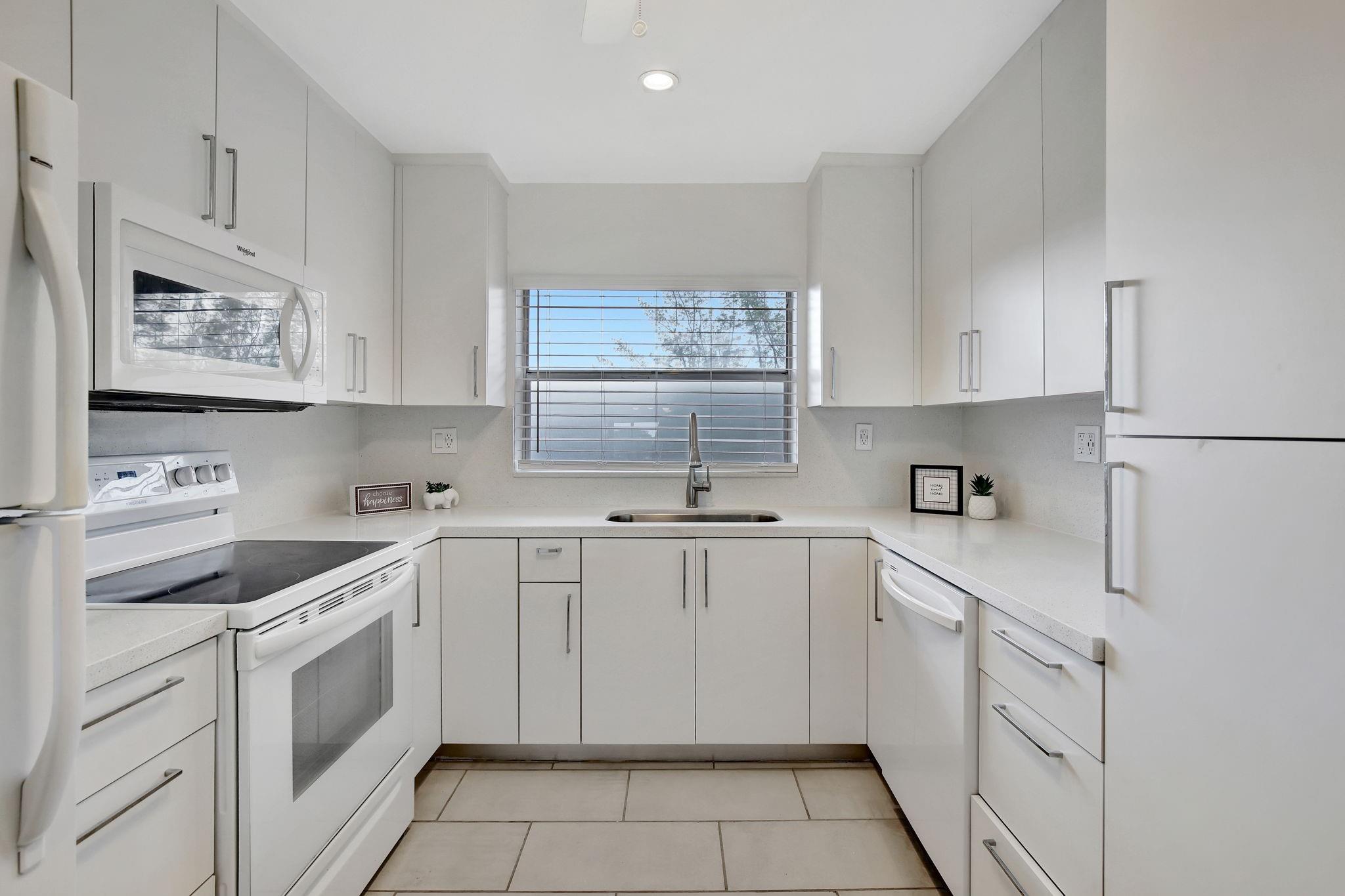 Sunrise Lakes Phase 3 - Residential