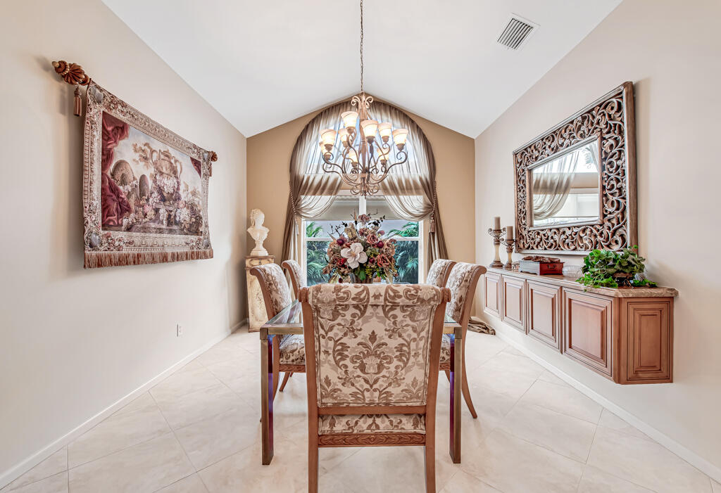 VALENCIA SHORES - Residential