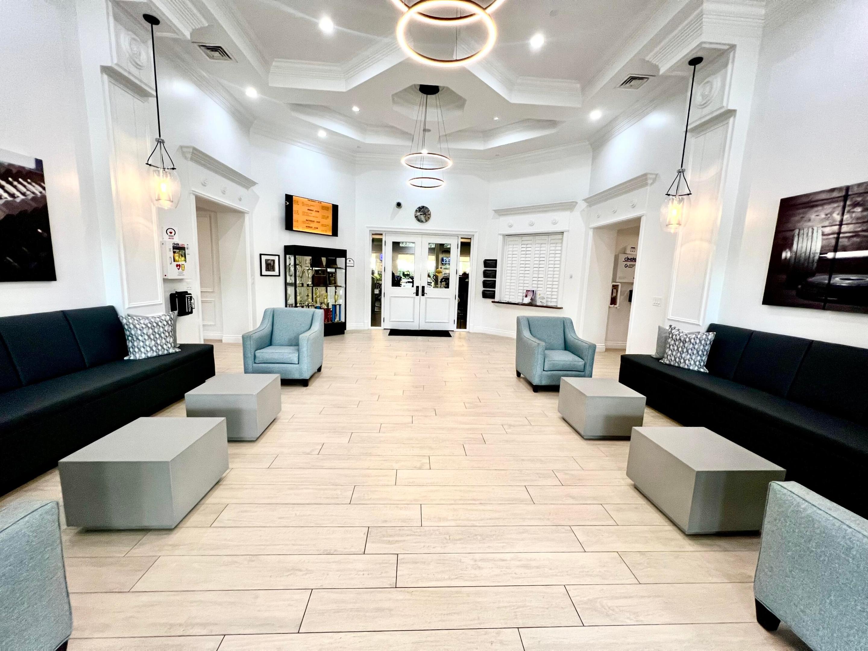 VALENCIA SHORES - Residential