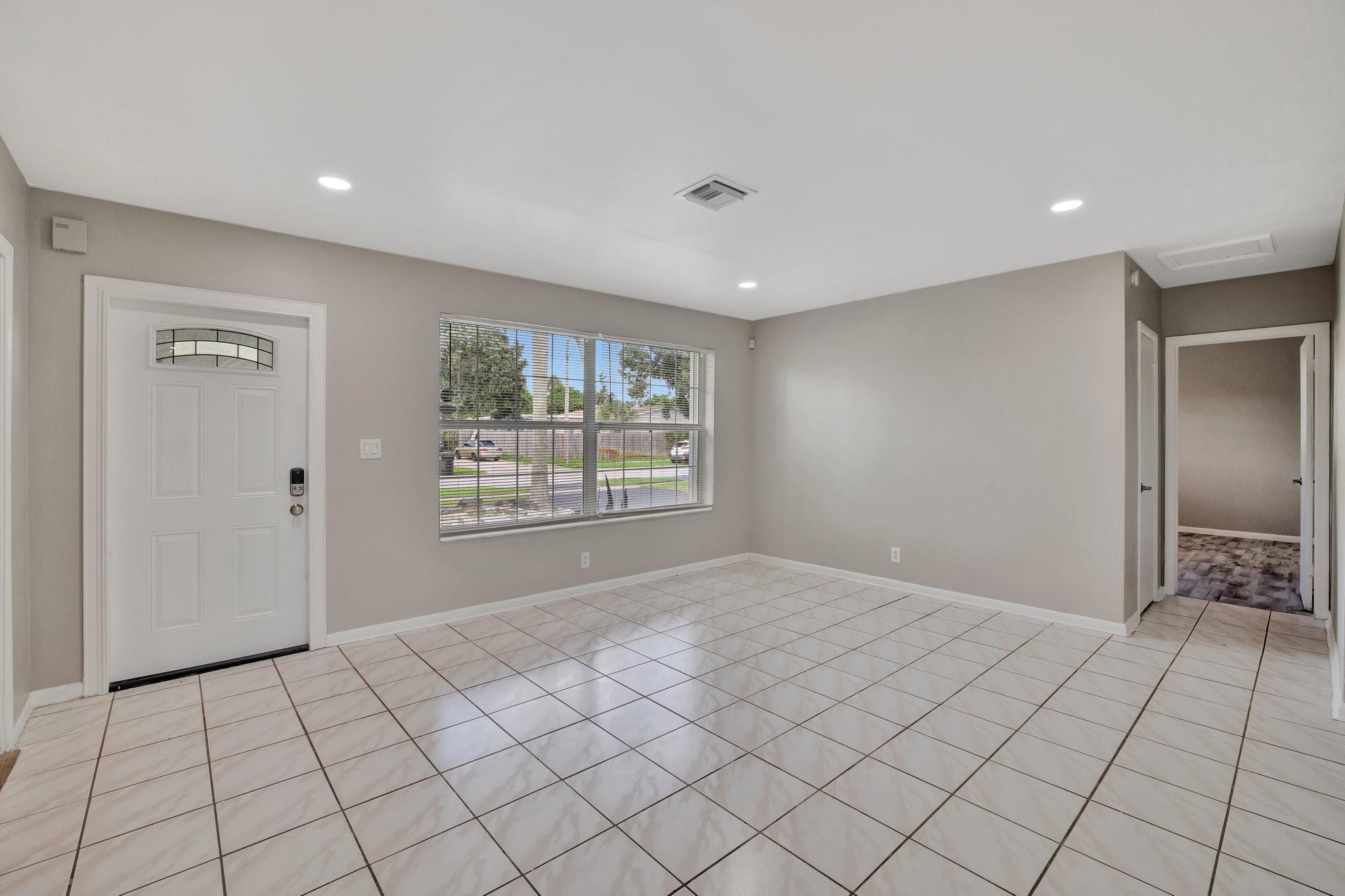 2730 SW 17th St