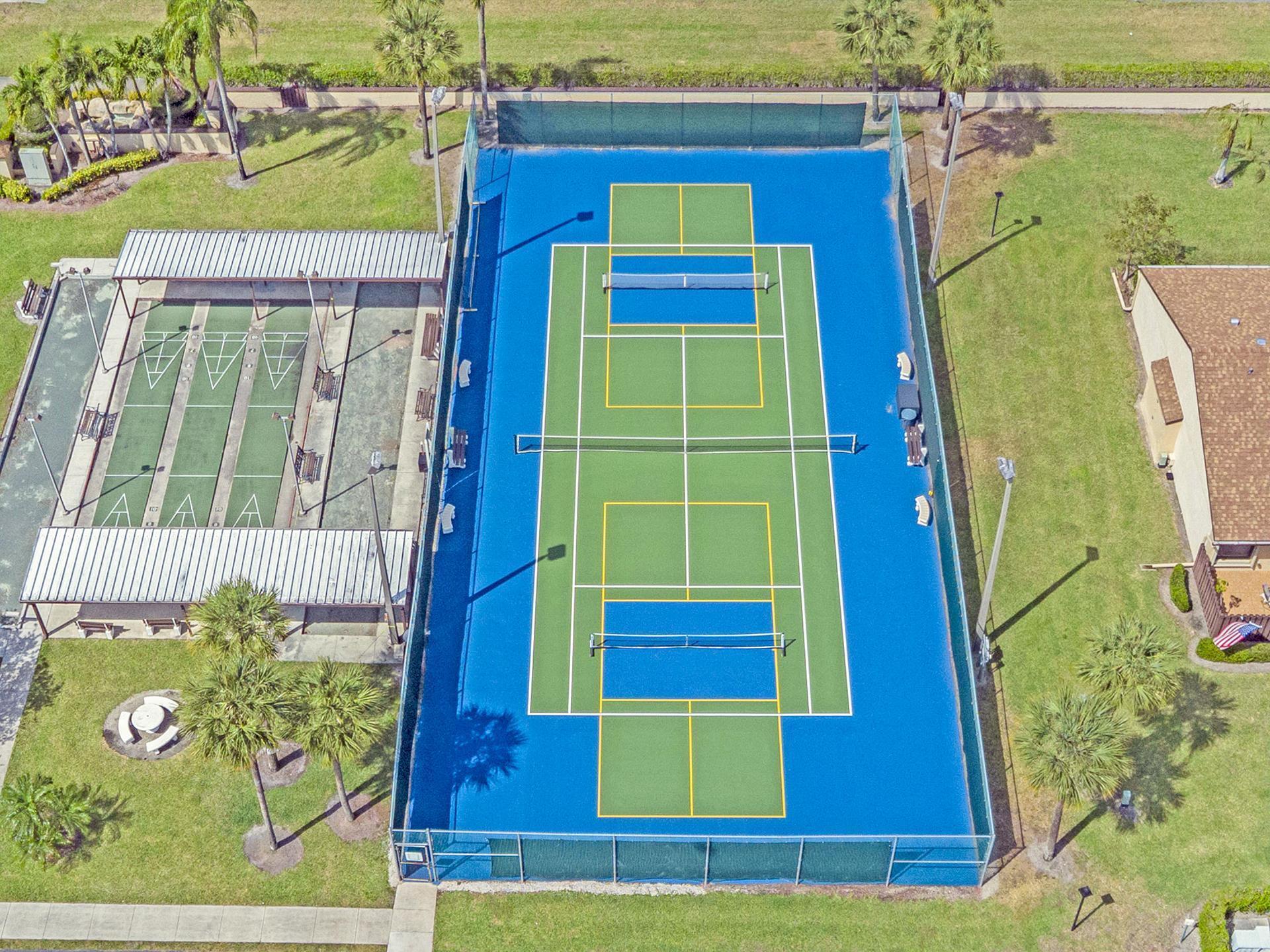 PINE RIDGE NORTH VILLAGE IV CONDO - Residential