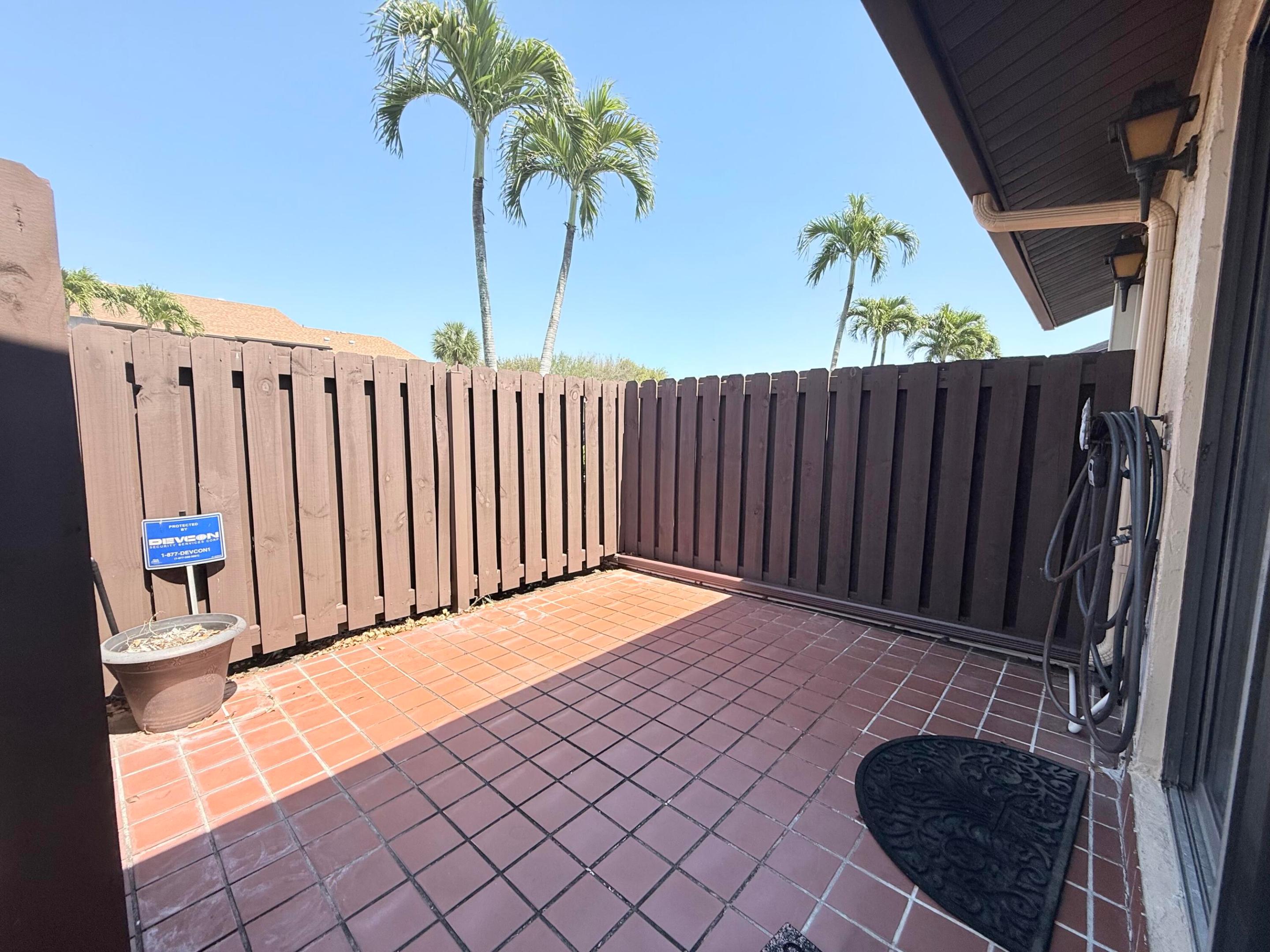 PINE RIDGE NORTH VILLAGE IV CONDO - Residential