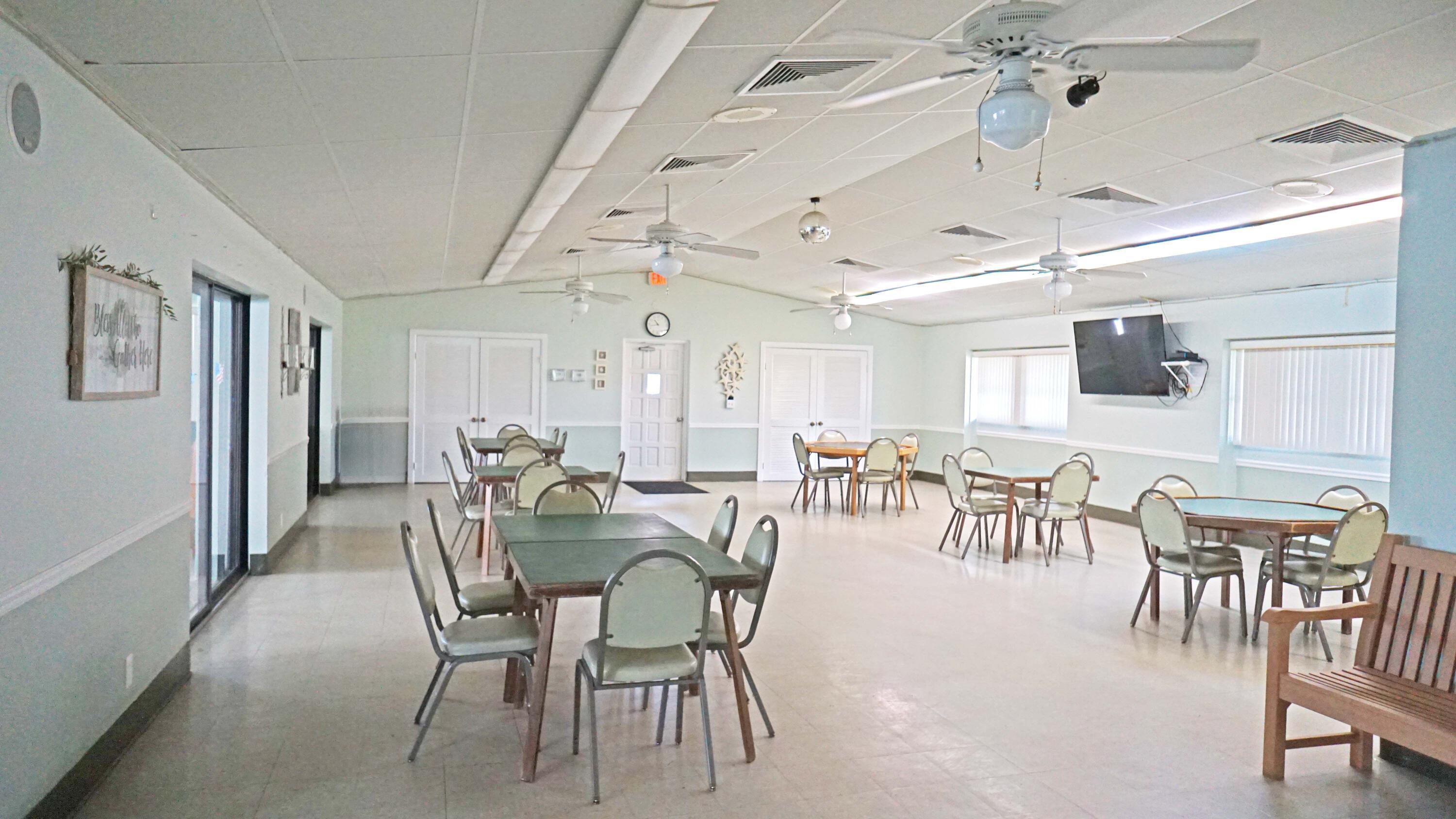 PINE RIDGE NORTH VILLAGE IV CONDO - Residential