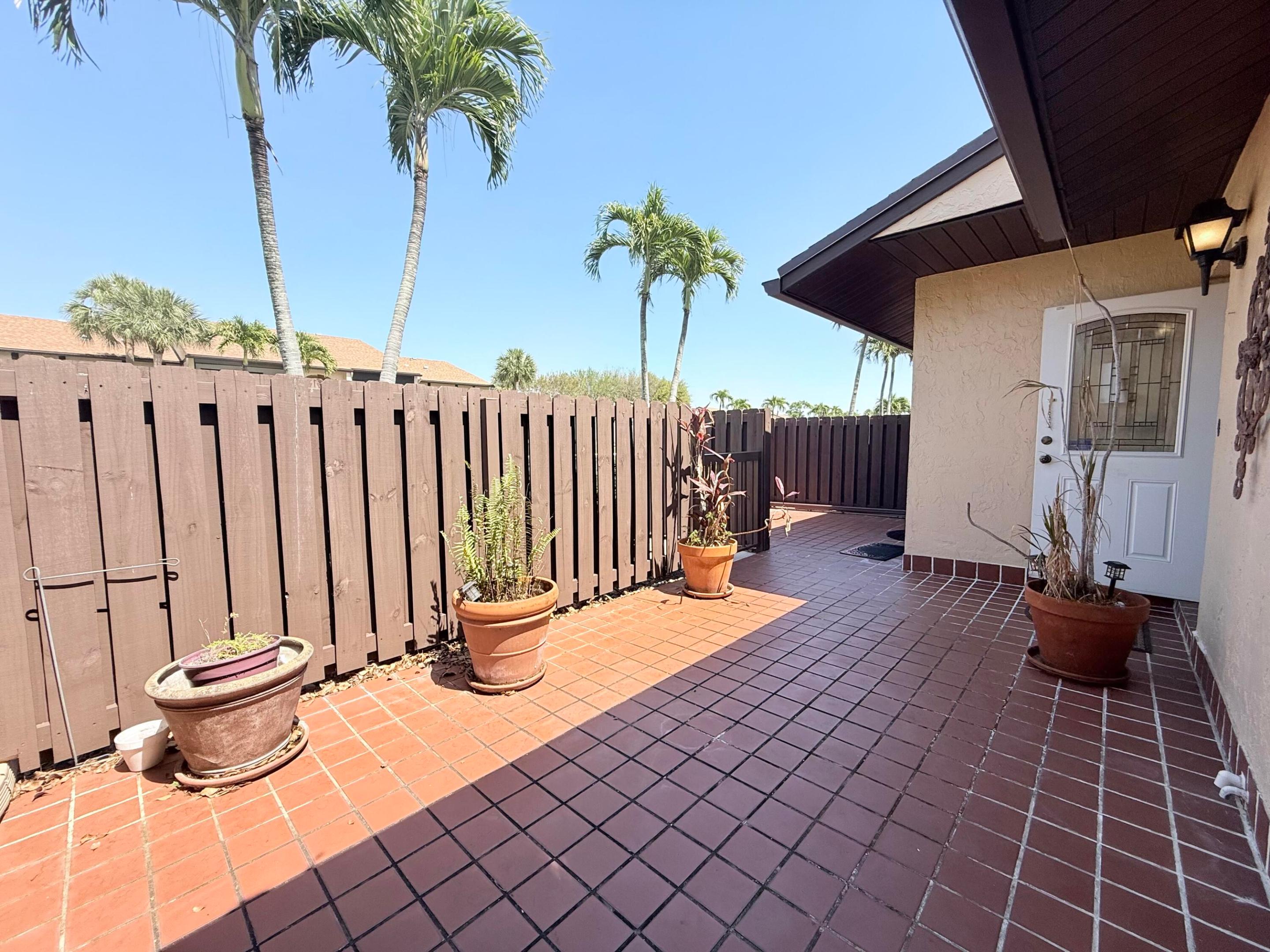 PINE RIDGE NORTH VILLAGE IV CONDO - Residential