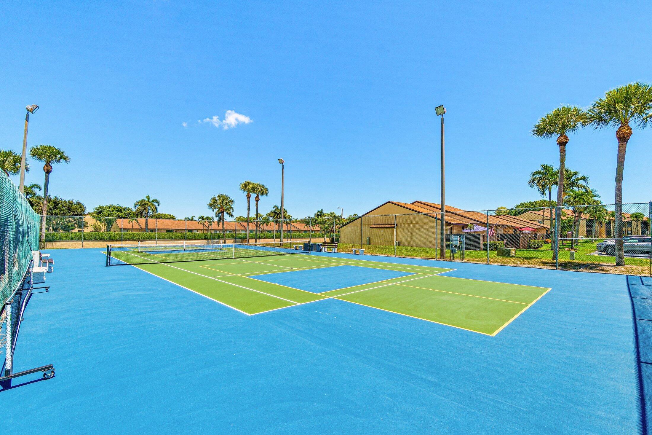 PINE RIDGE NORTH VILLAGE IV CONDO - Residential