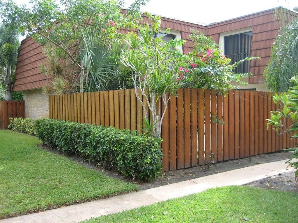 Photo of 3216 Spanish Wells Drive #26-d, Delray Beach, FL 33445 (MLS # B26009344)