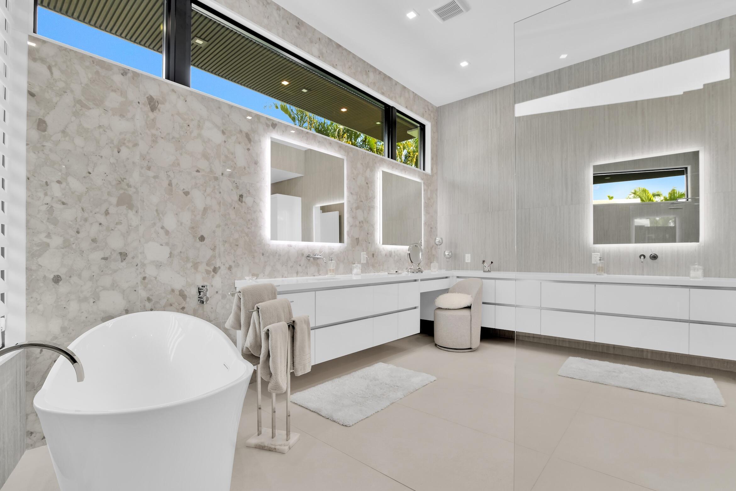 BOCA VILLAS - Residential