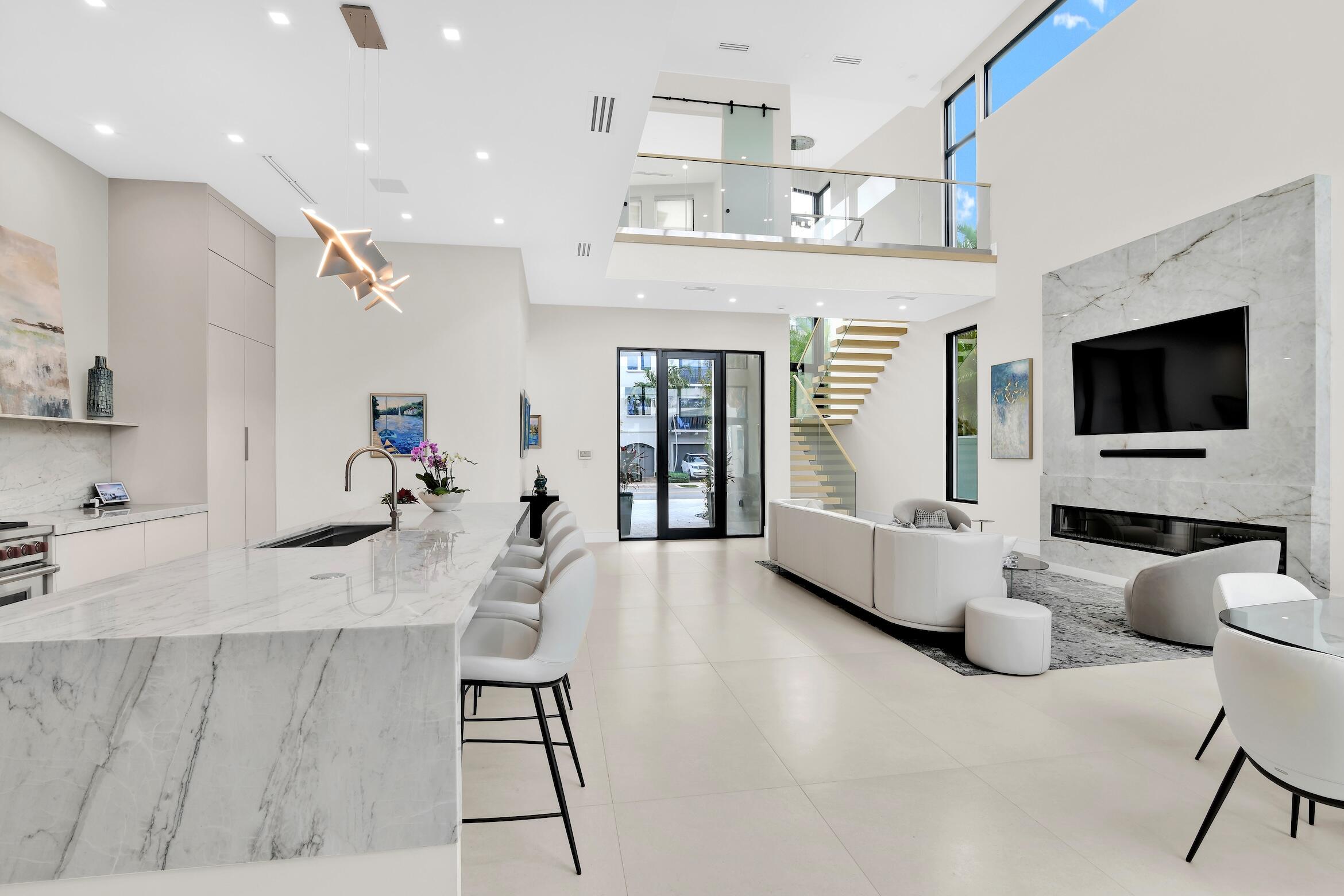 BOCA VILLAS - Residential