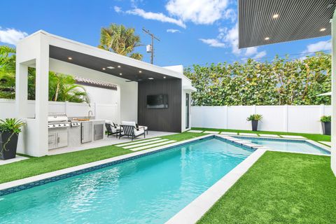 Tiny photo for 355 E Boca Raton Road, Boca Raton, FL 33432 (MLS # R11161999)