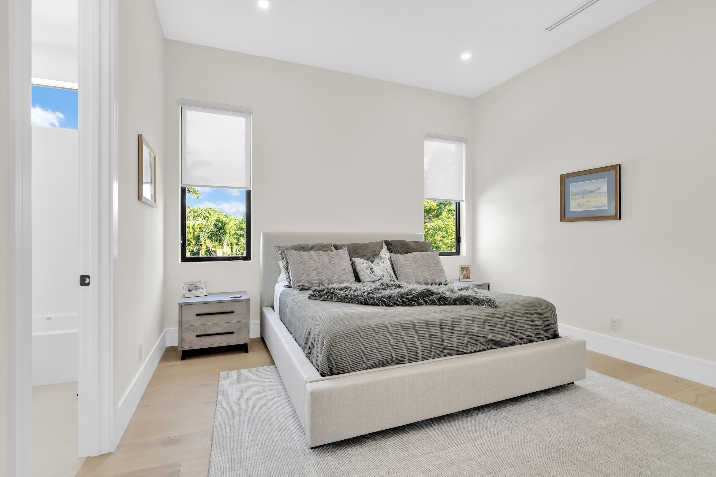 BOCA VILLAS - Residential